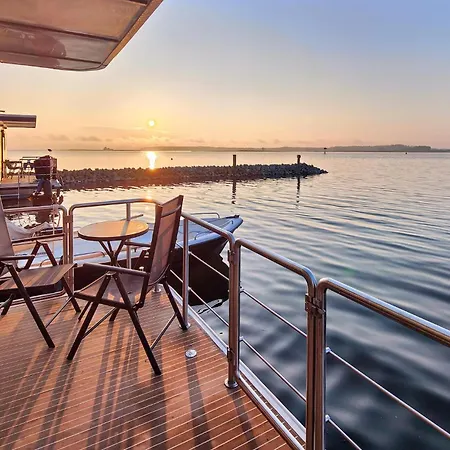 Haus Boot Sea Breeze Röbel