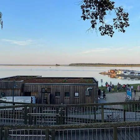 Haus Boot Sea Breeze 4* Röbel