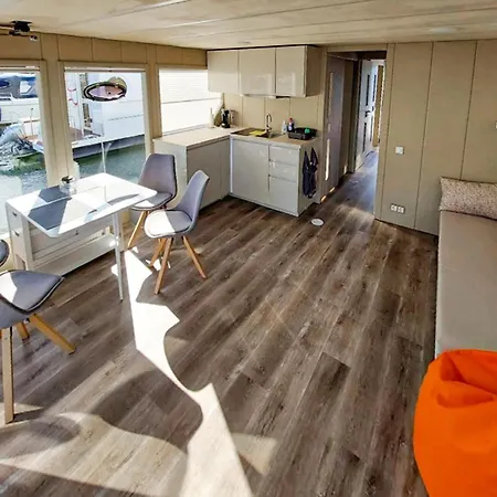 Hausboot Emma Blue