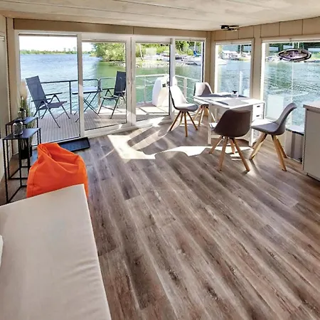 Hausboot Emma Blue 4* Röbel