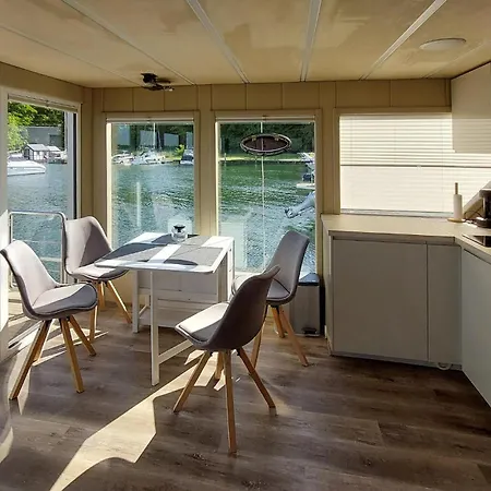 Hausboot Emma Blue