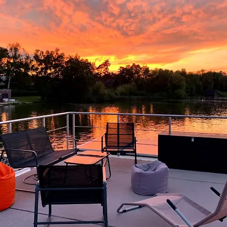 Hausboot Emma Blue Botel 4*
